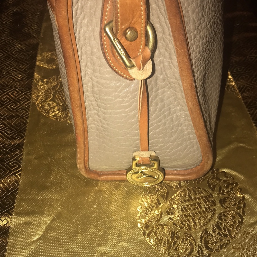 🥰💯🥰💯 vintage Dooney & Bourke!!! What A Bag💕Genuine Pebble Leather! - Picture 6 of 15